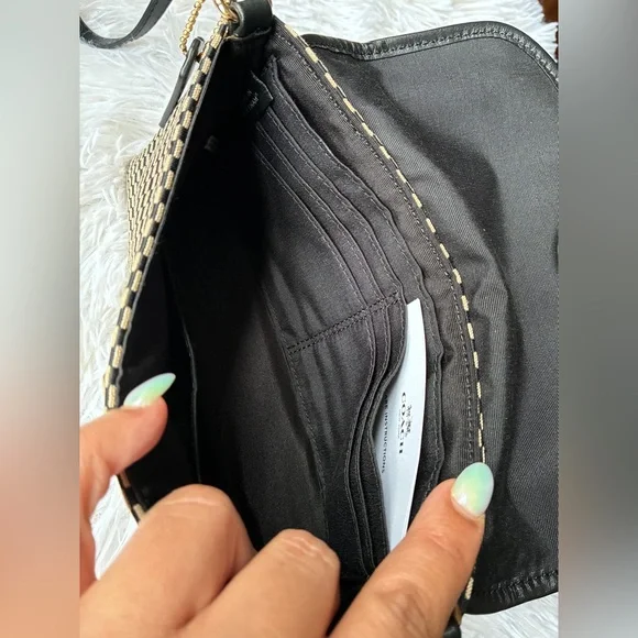 Coach Checkered Jacquard Turnlock Wristlet 🖤 - Picture 8 of 10